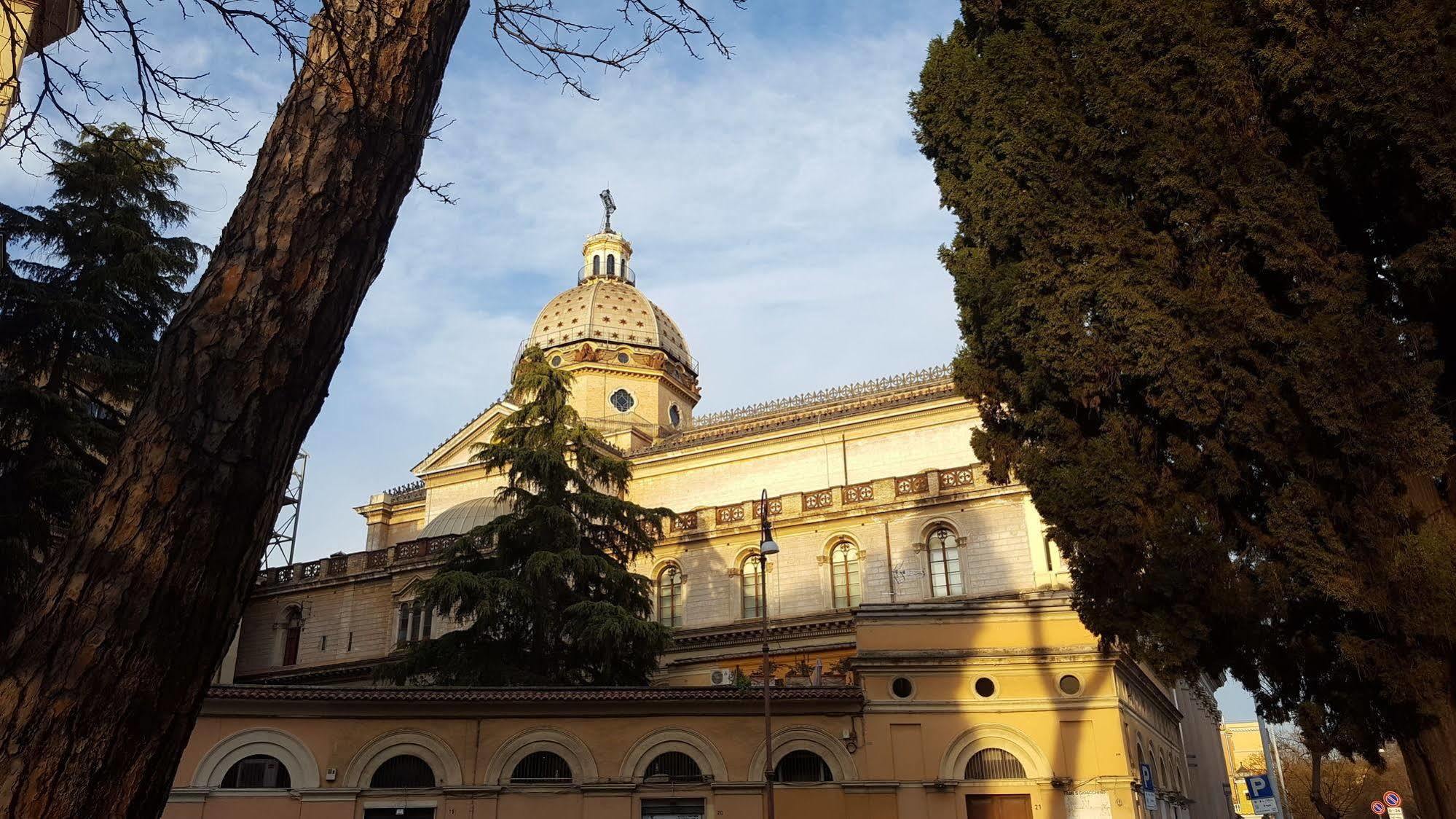 B&B Domus Quiritum Rome Bagian luar foto